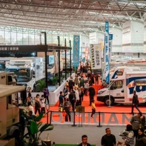 设计师开窍了！五款拓展机构玩出新花样的房车，你期待哪款上市？