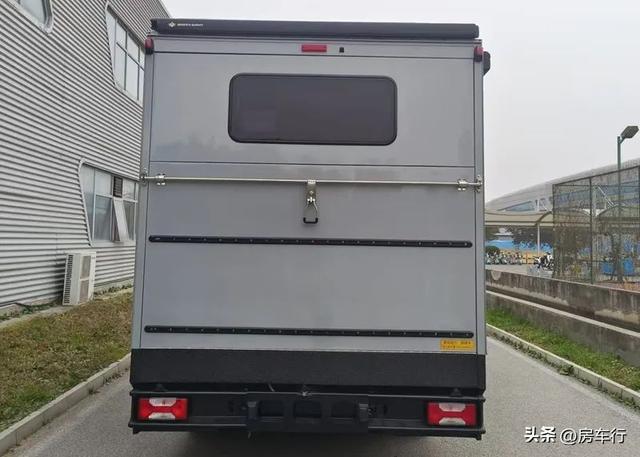 设计师开窍了！五款拓展机构玩出新花样的房车，你期待哪款上市？
