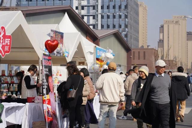 石景山这里举办「房车露营展览会」！解锁“在路上”的诗与远方→
